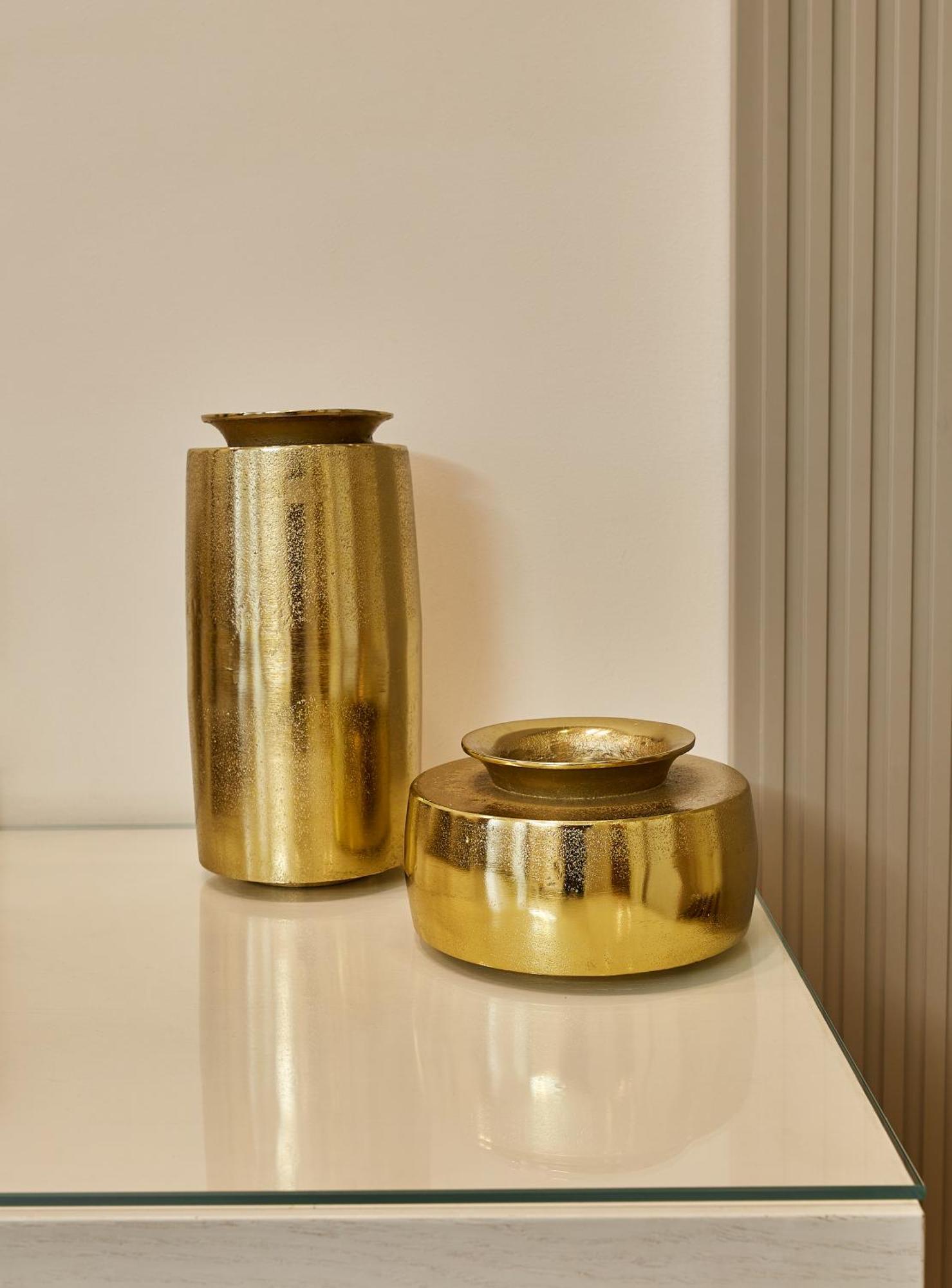 Aghababyan'S Hotel Jerevan Rum bild Gold ceramic vases