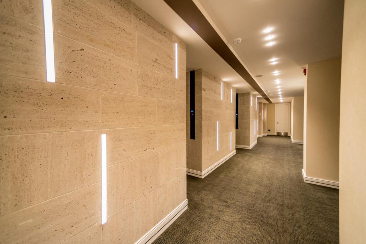 Aghababyan'S Hotel Jerevan Exteriör bild Interior of the building